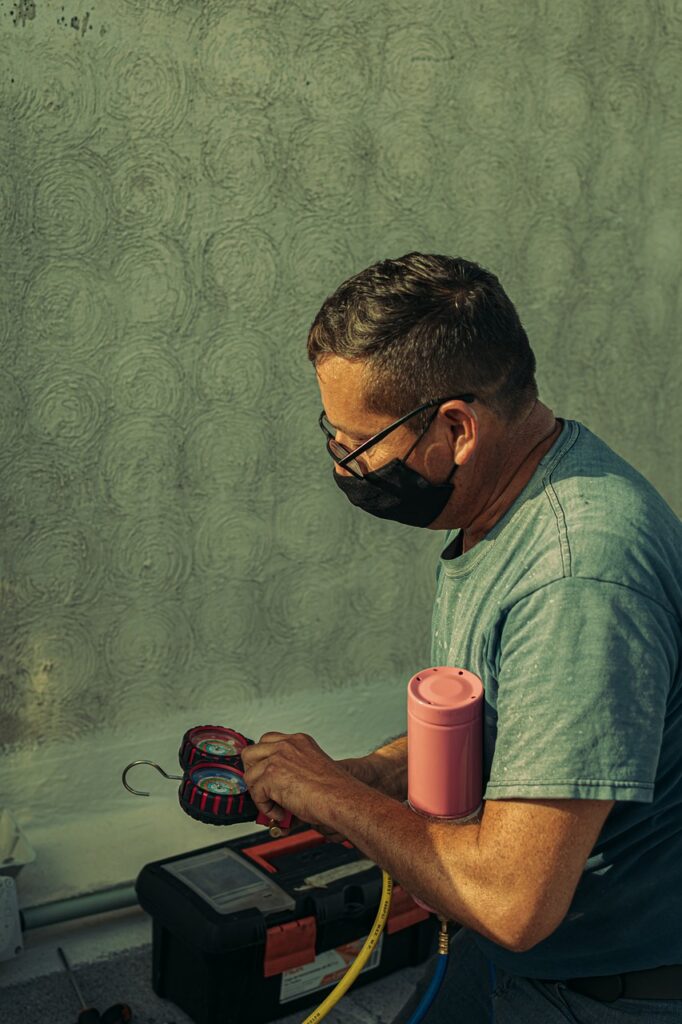 man, mask, maintenance, work, worker, working man, tools, workshop, service, construction, engineering, machinery, repair, face mask, maintenance, maintenance, maintenance, maintenance, maintenance-5910034.jpg